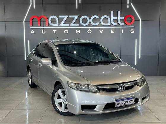 HONDA CIVIC 1.8 LXS 16V FLEX 4P AUTOMÁTICO HONDA CIVIC 1.8 LXS 16V FLEX 4P AUTOMÁTICO